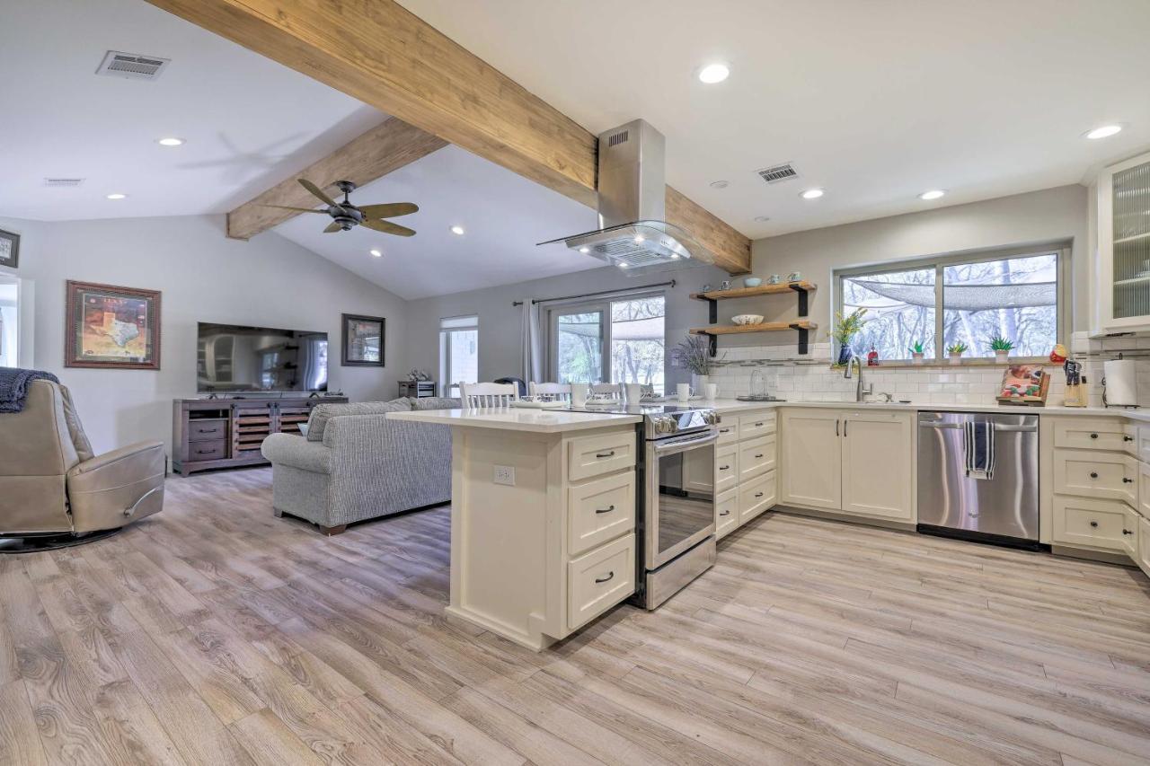 Gorgeous San Marco Home With Patio And Gas Grill! San Marcos Esterno foto